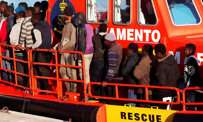 spanishboatrescues250migrantsinmediterranean